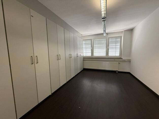 Bürofläche zur Miete provisionsfrei 10,71 € teilbar ab 140 m² Gärten b Wöhrd Nürnberg 90491