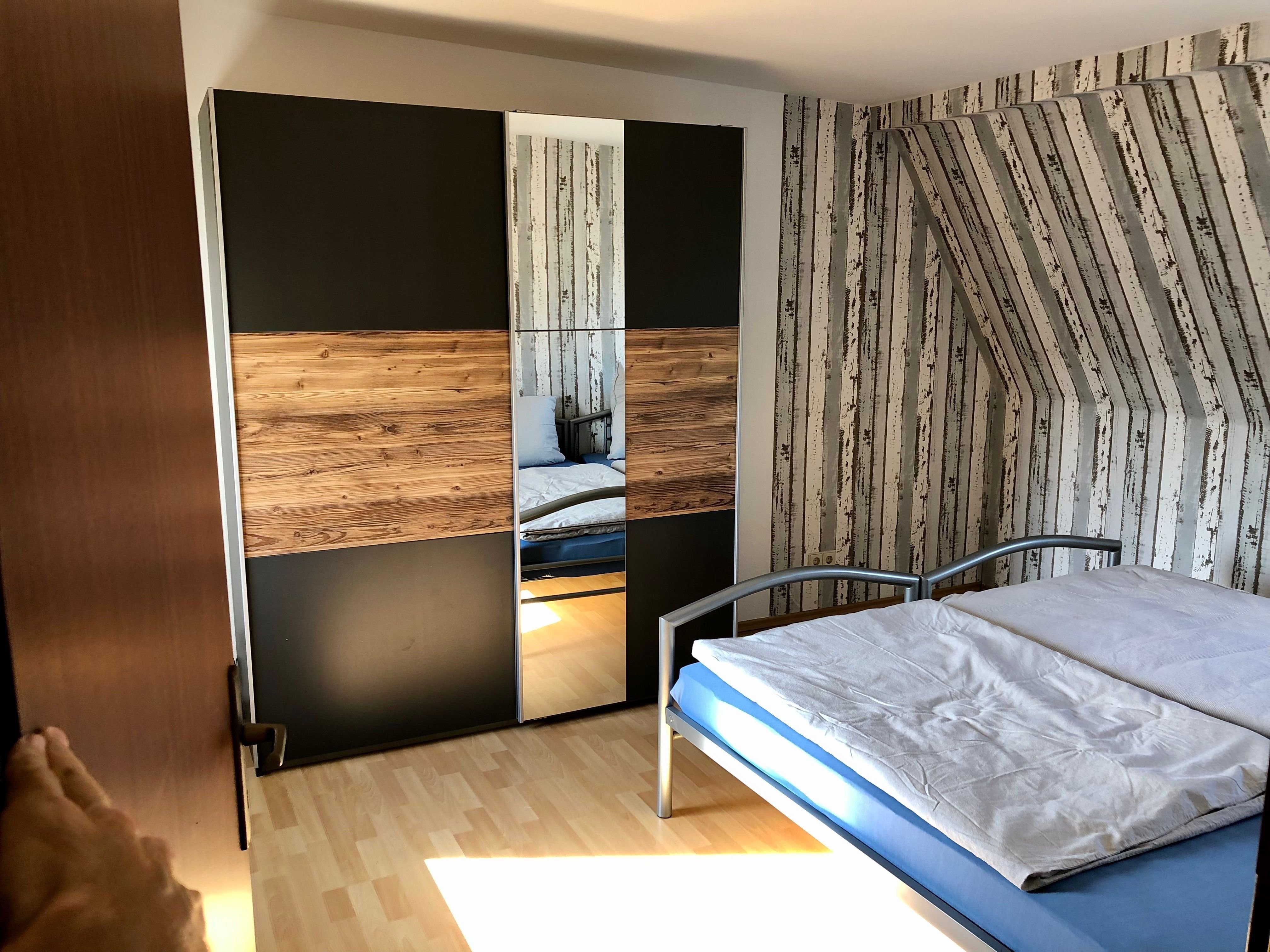 Wohnung zur Miete Wohnen auf Zeit 380 € 2 Zimmer 35 m²<br/>Wohnfläche ab sofort<br/>Verfügbarkeit Debschwitz 2 Gera 07548