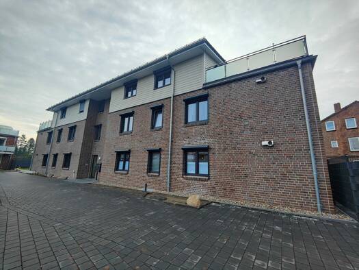Wohnung zum Kauf 399.000 € 3 Zimmer 89,9 m² EG Uetersen 25436