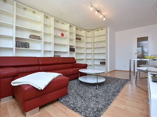 Wohnung zur Miete auf Zeit 1.990 € 2 Zimmer 54 m² frei ab sofort Mitte Stuttgart 70190