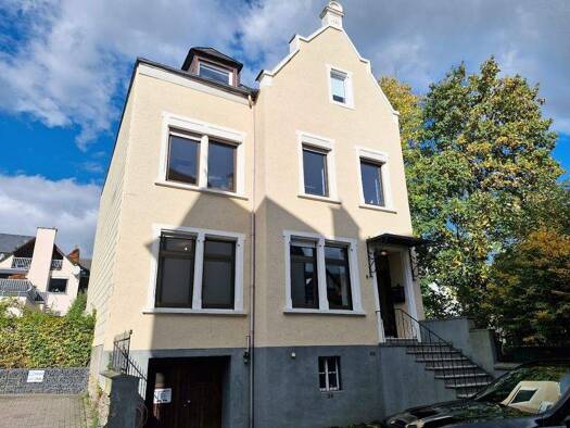 Einfamilienhaus zur Miete 1.750 € 8 Zimmer 225 m² 201 m² Grundstück frei ab sofort Kues Bernkastel-Kues 54470