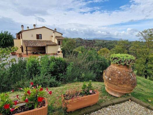 Bauernhaus zum Kauf 1.100.000 € 270 m² 500.000 m² Grundstück Forcoli