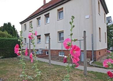 Wohnung zur Miete 315 € 2 Zimmer 45 m² EG Goethestraße 10 Oschersleben Oschersleben 39387
