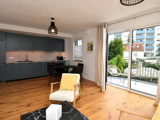 Wohnung zur Miete 2.370 € 3 Zimmer 93 m² 1. Geschoss frei ab 04.09.2026 Innenstadt Innenstadt 86161