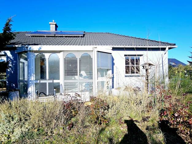 Bungalow zum Kauf 365.000 € 6 Zimmer 125 m² 704 m² Grundstück Kleinlangheim Kleinlangheim 97355