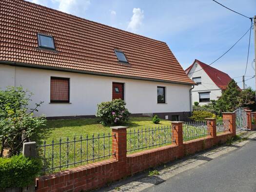 Doppelhaushälfte zum Kauf provisionsfrei 298.000 € 6 Zimmer 140 m² 739 m² Grundstück Freital Freital 01705