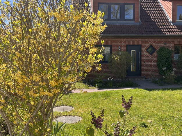 Reihenendhaus zur Miete 1.650 € 4 Zimmer 112 m² 400 m² Grundstück frei ab sofort Reinfeld 23858