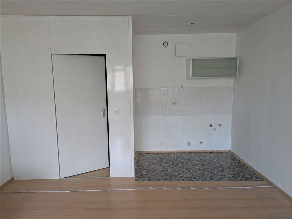 Property thumbnail 8