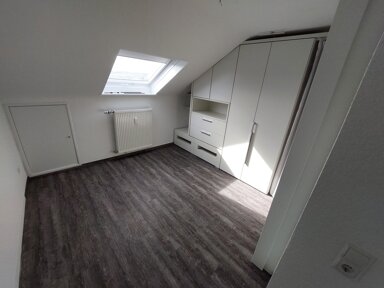 Wohnung zur Miete 590 € 3 Zimmer 40 m² 2. Geschoss Magstadt Magstadt 71106