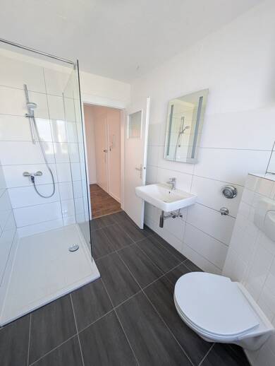 Wohnung zur Miete 720 € 2,5 Zimmer 63 m² Geschoss 2/3 Eltville Eltville am Rhein 65343
