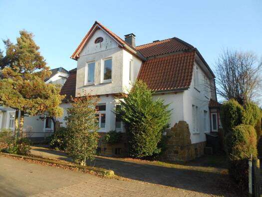 Mehrfamilienhaus zum Kauf 429.000 € 7 Zimmer 195 m² 698 m² Grundstück frei ab sofort Halle Halle (Westfalen) 33790