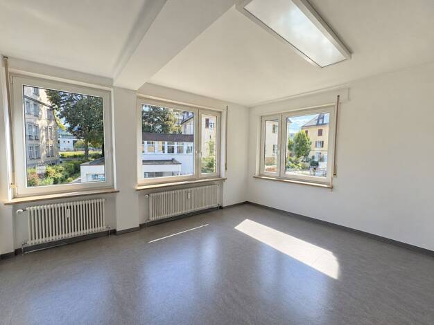 WG-Zimmer zur Miete auf Zeit 360 € 13 m² 1. Geschoss frei ab 01.10.2026 Herdweg (Stgt) 35 Nord Stuttgart 70174