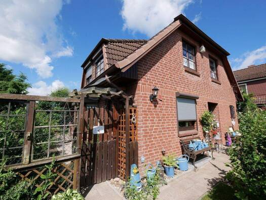 Einfamilienhaus zum Kauf 539.000 € 5 Zimmer 122 m² 645 m² Grundstück Henstedt-Ulzburg 24558