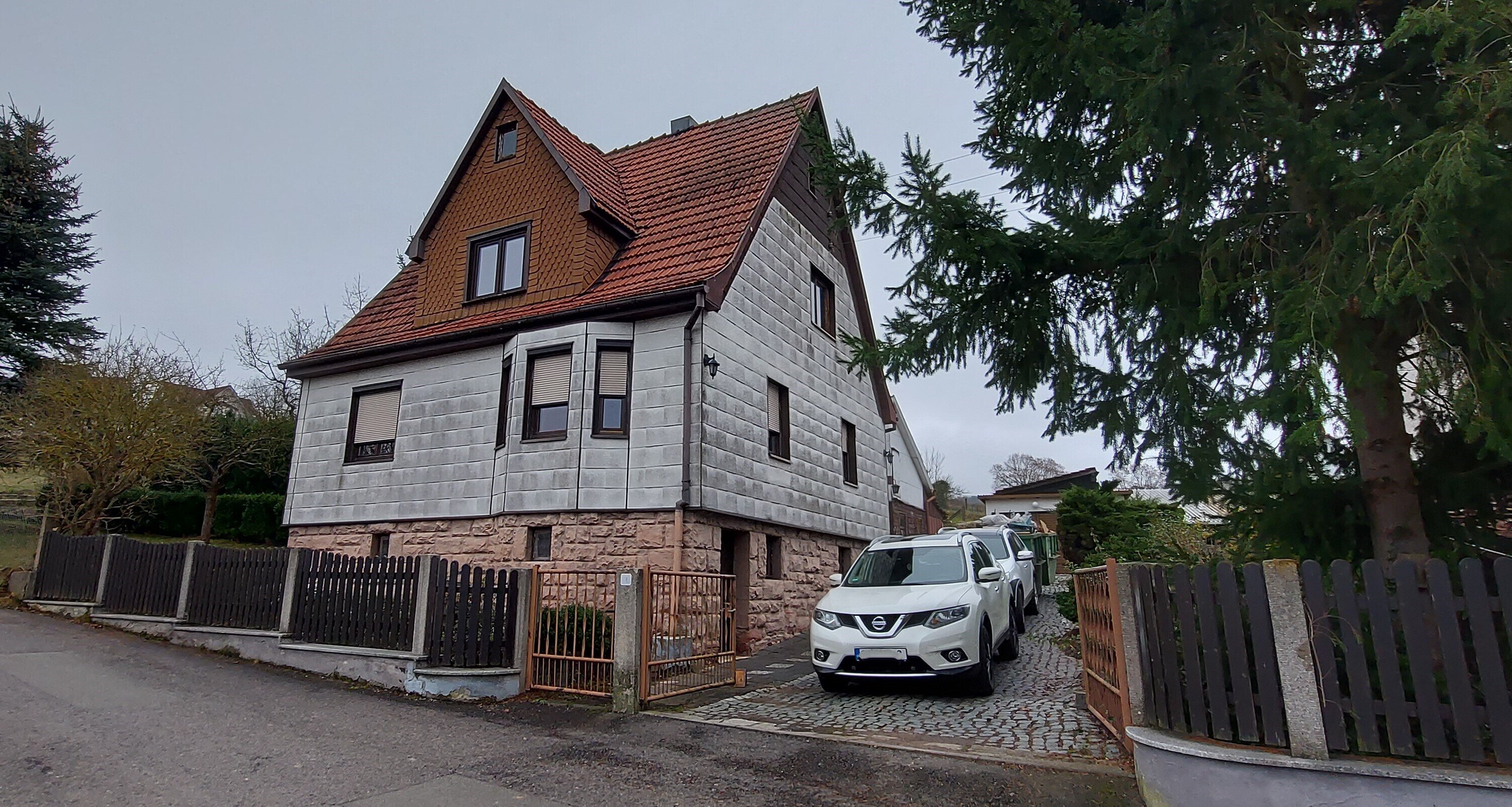 Haus zum Kauf 180.000 € 6 Zimmer 125 m²<br/>Wohnfläche 1.468 m²<br/>Grundstück ab sofort<br/>Verfügbarkeit Schmalkalden Schmalkalden 98574