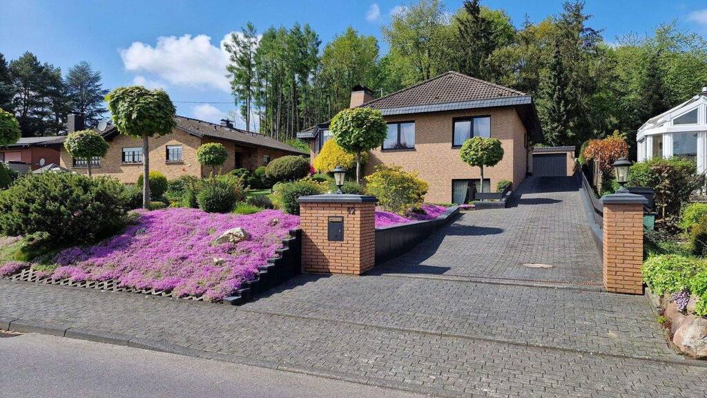 Einfamilienhaus zum Kauf provisionsfrei 635.000 € 6 Zimmer 183,9 m² 1.045 m² Grundstück Schulstrasse 42 Eudenbach Königswinter-Eudenbach 53639