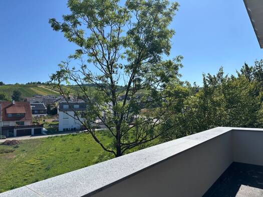 Maisonette zur Miete - Erstbezug 2.050 € 4 Zimmer 125 m² Geschoss 2/3 frei ab 01.12.2026 Mühlbergstraße 17 Schnait Weinstadt 71384