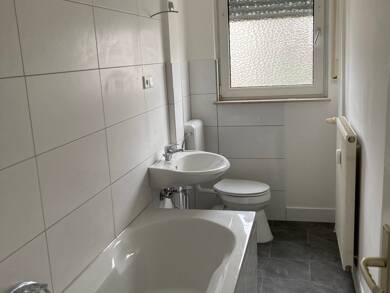 Wohnung zur Miete 390 € 2 Zimmer 49 m² Geschoss EG/3 frei ab sofort Lessingstraße 7 Homberg Homberg 35315