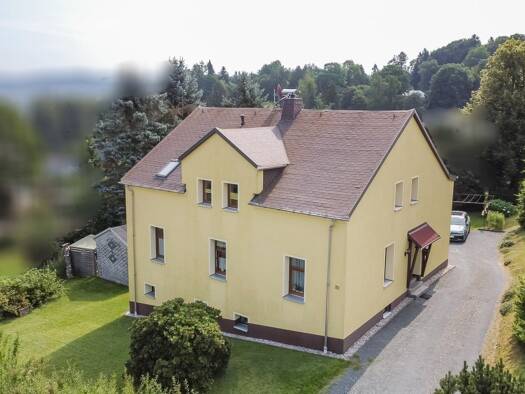 Mehrfamilienhaus zum Kauf 249.900 € 2 Zimmer 140 m² 1.400 m² Grundstück frei ab sofort Markneukirchen Markneukirchen 08258