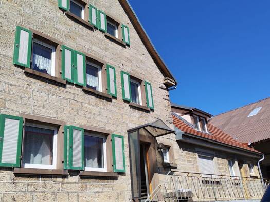 Bauernhaus zum Kauf 330.000 € 14 Zimmer 180 m² 4.000 m² Grundstück frei ab sofort Schonach Creglingen 97993