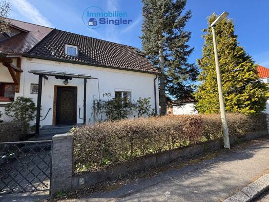 Doppelhaushälfte zum Kauf 292.300 € 5 Zimmer 100 m² 462 m² Grundstück frei ab sofort Villingen Villingen-Schwenningen 78050