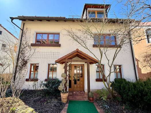 Mehrfamilienhaus zum Kauf 325.000 € 7 Zimmer 244,8 m² 760 m² Grundstück Neustadt Neustadt bei Coburg 96465