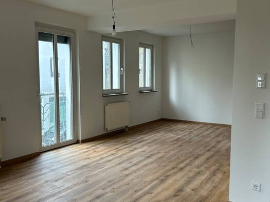 Wohnung zur Miete 1.092 € 4 Zimmer 121,3 m² 1. Geschoss frei ab 01.11.2026 Roth Roth 91154