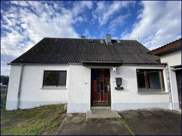 Einfamilienhaus zum Kauf 90.000 € 3 Zimmer 85 m² 396 m² Grundstück Mendorferbuch Hohenburg / Mendorferbuch 92277