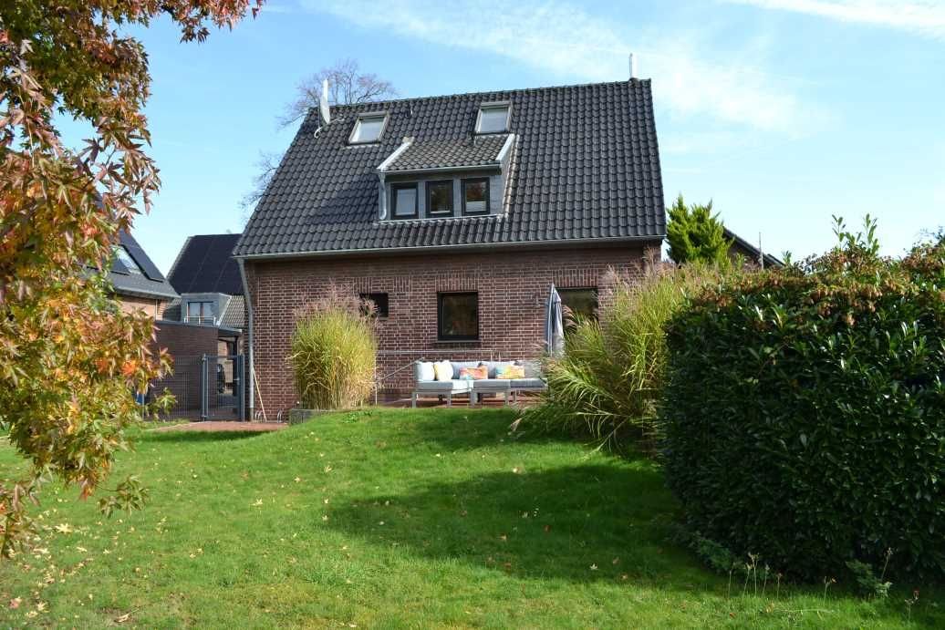 Einfamilienhaus zum Kauf 525.000 € 4 Zimmer 125 m²<br/>Wohnfläche 642 m²<br/>Grundstück Neersen Willich 47877