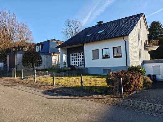 Terrassenwohnung zur Miete 990 € 3 Zimmer 90 m² Geschoss 1/2 frei ab 01.04.2026 Wermelskirchen 42929