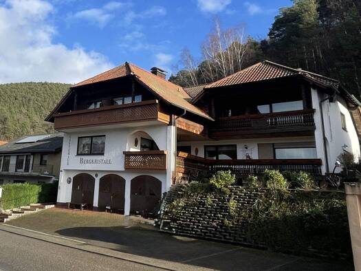 Hotel zum Kauf Darstein 76848