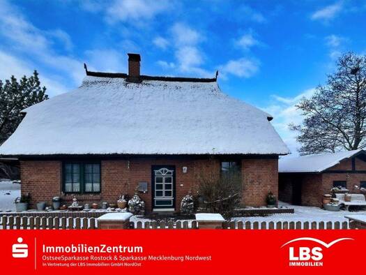 Einfamilienhaus zum Kauf 250.000 € 5 Zimmer 135 m² 1.376 m² Grundstück Neuendorf Neuburg 23974