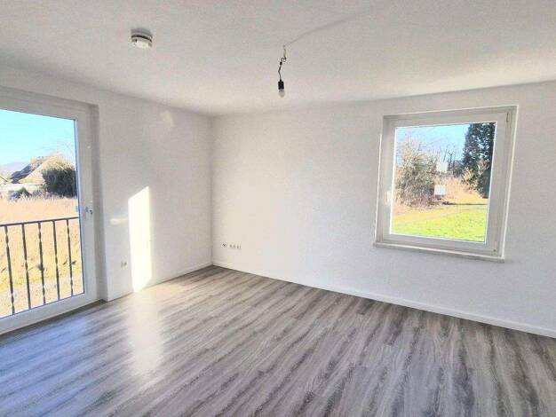 Wohnung zur Miete 295 € 2 Zimmer 63 m² 1. Geschoss Deensen 37627