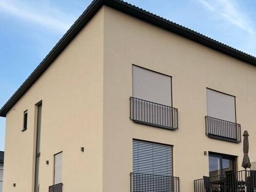 Doppelhaushälfte zur Miete 1.350 € 4 Zimmer 138 m² 200 m² Grundstück frei ab 01.01.2027 Feuchtwangen Feuchtwangen 91555