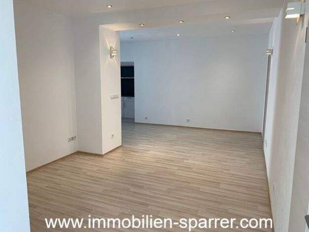Wohnung zur Miete 980 € 2,5 Zimmer 85 m² frei ab 01.03.2026 Weiden Weiden in der Oberpfalz 92637