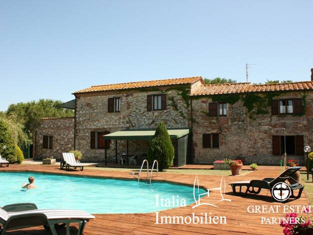 Bauernhaus zum Kauf 720.000 € 20 Zimmer 400 m² 3.000 m² Grundstück Castiglione del Lago 06061