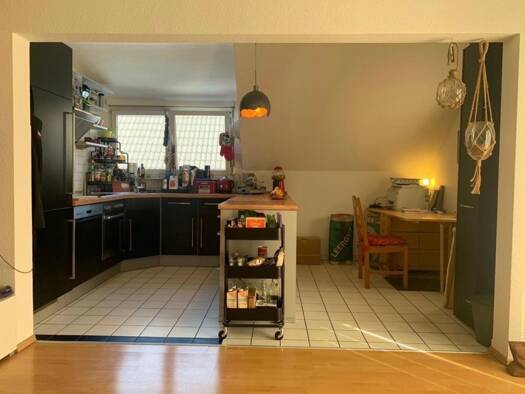 Wohnung zur Miete 800 € 2 Zimmer 70 m² Geschoss 3/3 frei ab 01.04.2026 Mundelsheim 74395