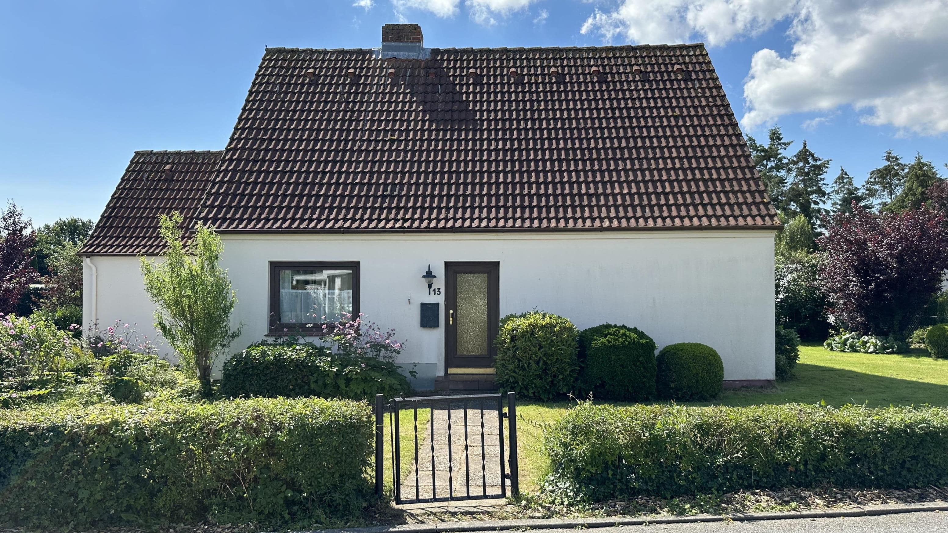 Einfamilienhaus zum Kauf provisionsfrei 285.000 € 4 Zimmer 90 m²<br/>Wohnfläche 1.817 m²<br/>Grundstück Grube 23749