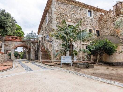 Einfamilienhaus zum Kauf 8.500.000 € 11 Zimmer 3.943 m² Sant Vicenç de Montalt 08394
