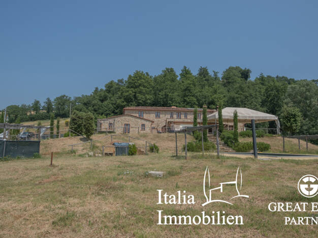 Bauernhaus zum Kauf 1.450.000 € 17 Zimmer 517 m² 12.000 m² Grundstück Città della Pieve 06062