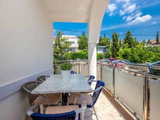 Wohnung zur Miete 800 € 2 Zimmer 75 m² 1. Geschoss Novi Vinodolski