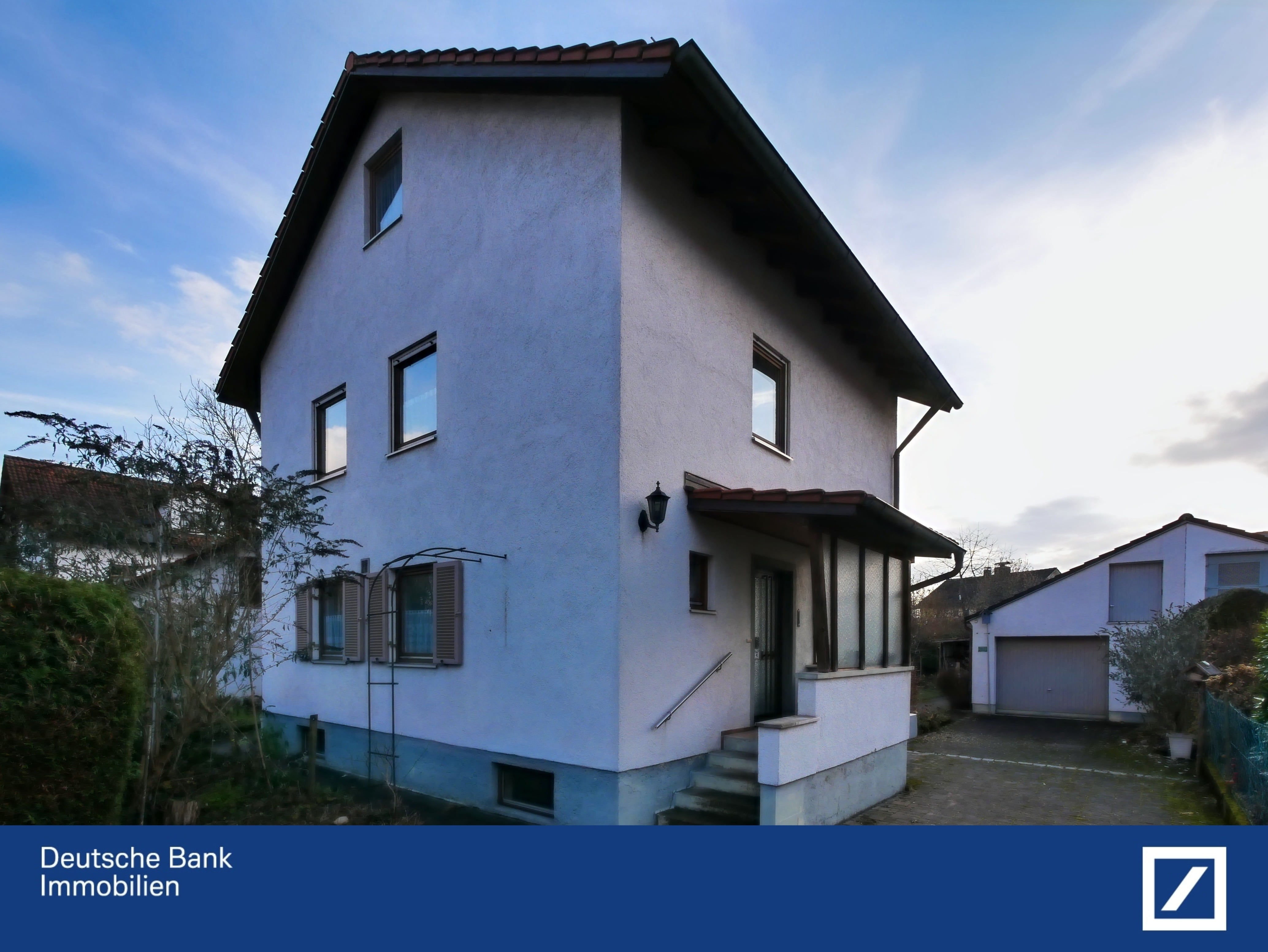 Mehrfamilienhaus zum Kauf provisionsfrei 1.350.000 € 11 Zimmer 213,7 m²<br/>Wohnfläche 790 m²<br/>Grundstück ab sofort<br/>Verfügbarkeit Neukeferloh Grasbrunn 85630