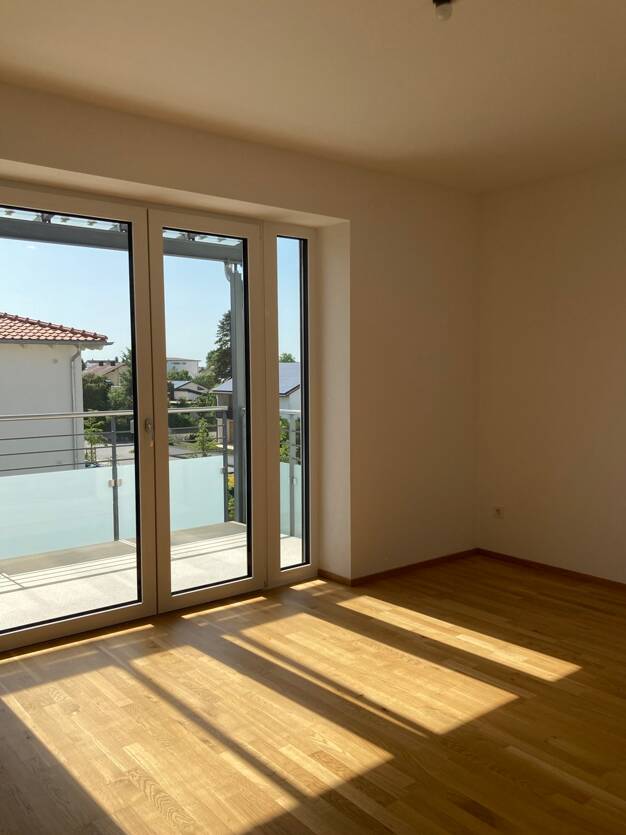 Wohnung zur Miete 310 € 1 Zimmer 30,5 m² 2. Geschoss Osterhofen Osterhofen 94486