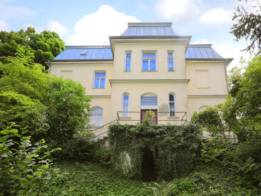 Villa zum Kauf 1.975.000 € 10 Zimmer 300 m² 1.716 m² Grundstück Berg Landshut 84036