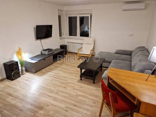 Wohnung zur Miete 750 € 2 Zimmer 50 m² EG Zagreb 10000