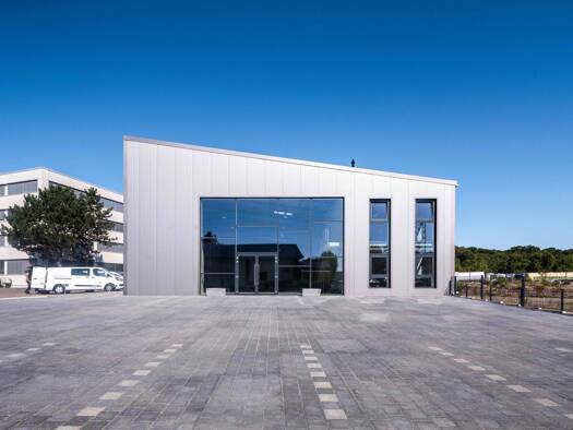 Verkaufsfläche zur Miete 10 € 1 Zimmer 1.350 m² Verkaufsfläche Friedlingen Weil am Rhein 79576