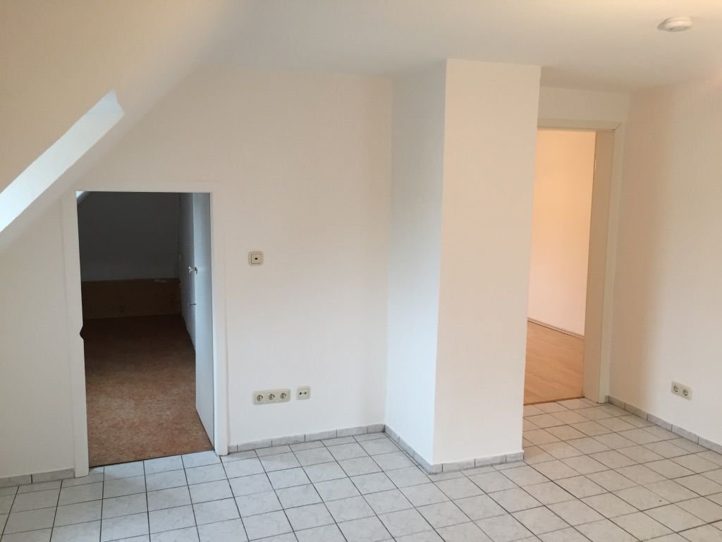 Wohnung zur Miete 450 € 2 Zimmer 38 m²<br/>Wohnfläche 2.<br/>Geschoss ab sofort<br/>Verfügbarkeit Weisendorf Weisendorf 91085