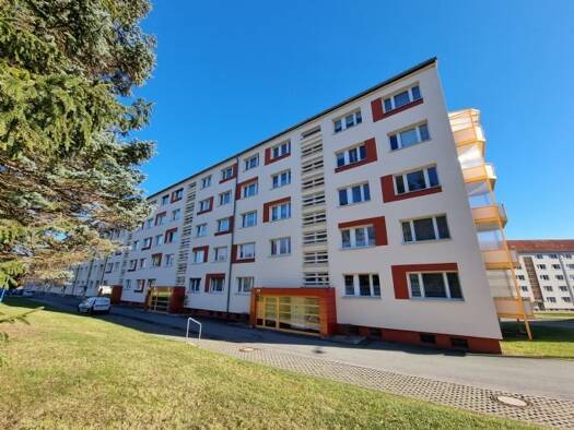 Wohnung zur Miete 263 € 2 Zimmer 47,9 m² 2. Geschoss frei ab sofort Schulstraße 15 i Lichtenstein Lichtenstein 09350