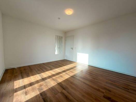 Wohnung zur Miete 700 € 3 Zimmer 75 m² 1. Geschoss frei ab 01.04.2026 Schwenningen Villingen-Schwenningen 78056