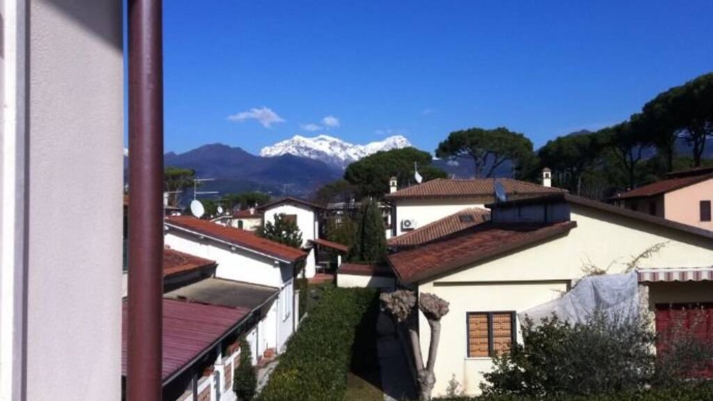 Villa zum Kauf 1.800.000 € 3 Zimmer 180 m² 300 m² Grundstück Forte Dei Marmi 55042