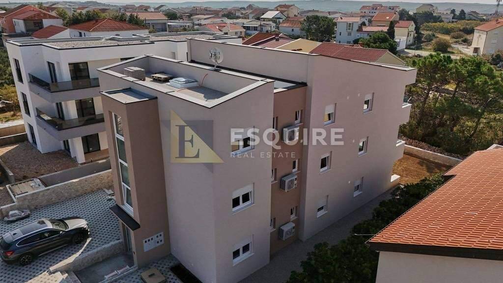 Wohnung zum Kauf 235.296 € 3 Zimmer 82 m² 1. Geschoss Povljana Povljana